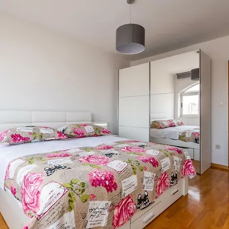 Split3 Lägenhet Split